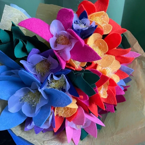 Mixed Color Columbine Artificial Flowers Wedding Bouquet 24 Lot Mixed Media